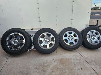 Rins and tires 35x11.50 R 20
