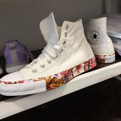 Women’s Converse Shoes NEW 