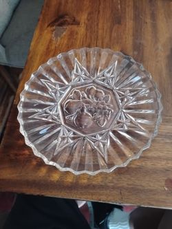 Vintage Federal Glass co. Pioneer fruit pattern salad/dessert plates set of 4