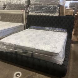 New King Size Platform Modern Bed Comes With 14” PillowTop Serta Floor Model Mattress. Delivery & Set Up Available 