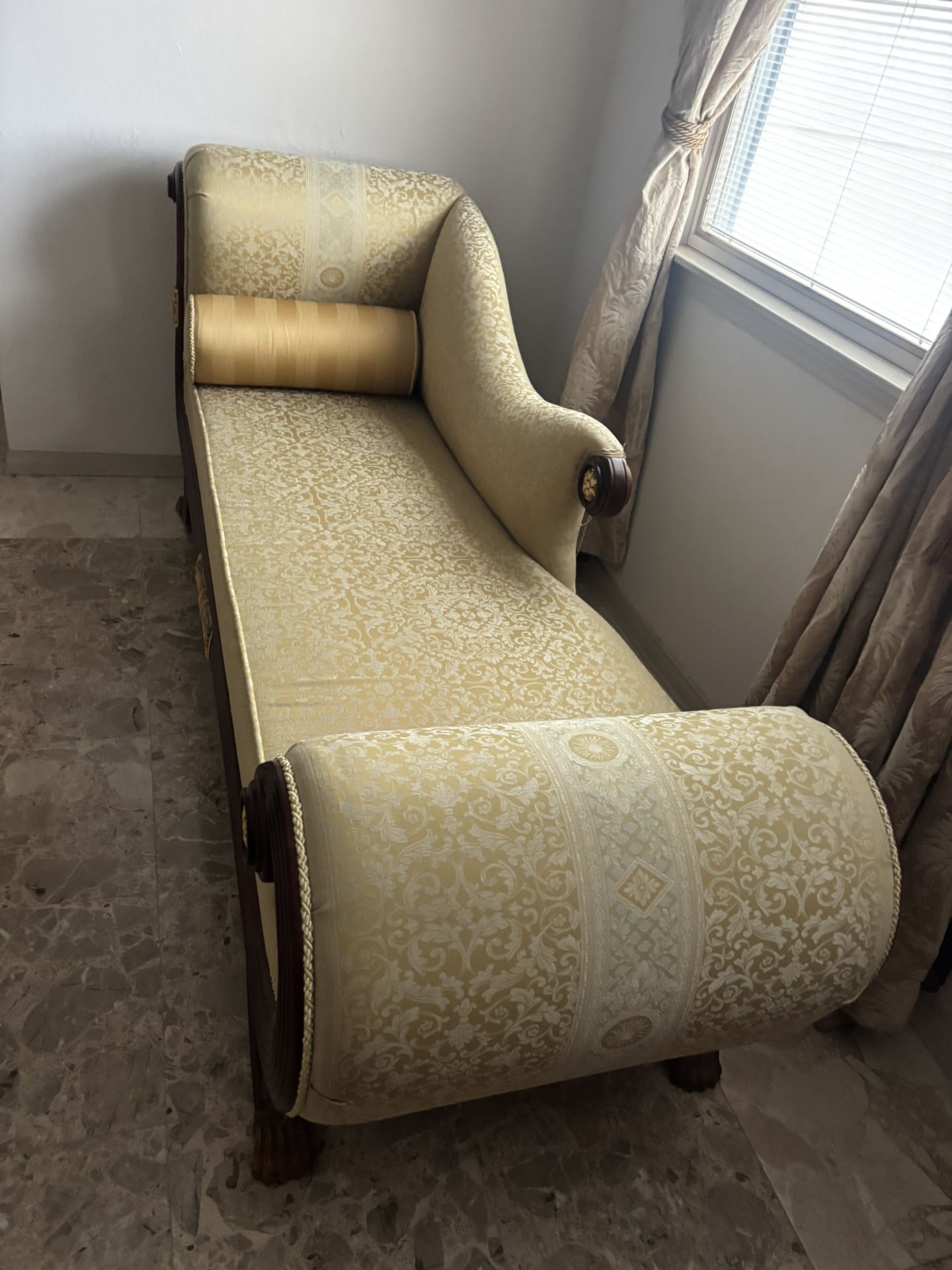 Antique Fainting Couch