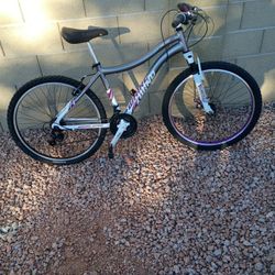 GENESIS 26 INCH .MOUNTAIN BIKE