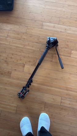 Manfrotto video monopod with fluid drag head