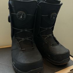 Size 9 BOA Snowboarding Shoes