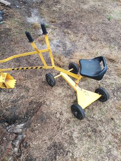 Toy excavator