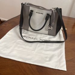 Michael Michael Kors Medium  Leather Satchel 