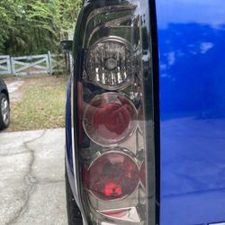 Nissan Frontier Tail Lights
