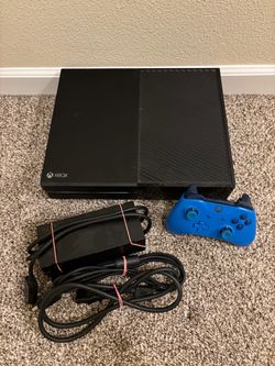 Xbox One w/ Controller & Cables