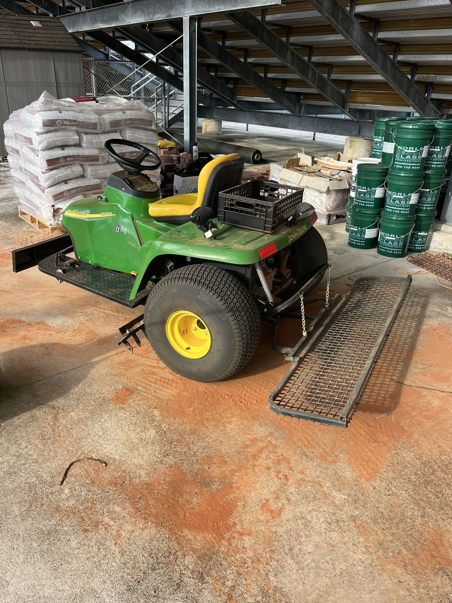 John Deere 1200A