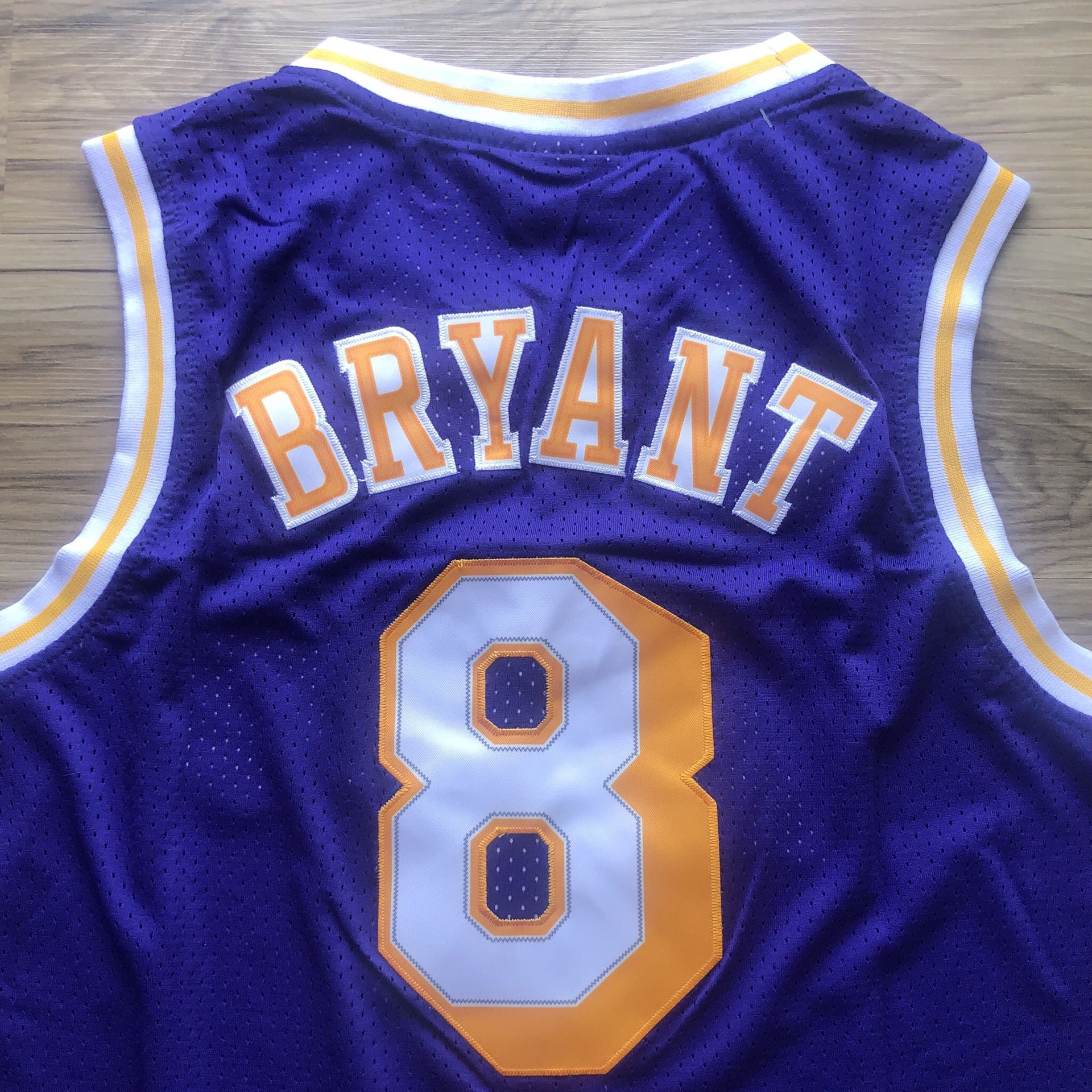 BRAND NEW! 🔥 Kobe Bryant #8 Los Angeles Lakers Jersey + SIZE LARGE or XL + SHIPS OUT TODAY! 📦💨