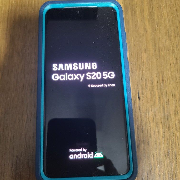SAMSUNG GALAXY S20...MINT