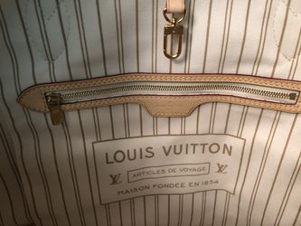 Louis Vuitton Neverfull Damier Azur Beige for Sale in Duluth, GA