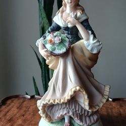 TOMA Korean Figurines 
