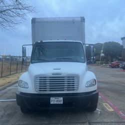 Box truck For sale