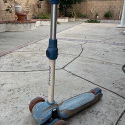 Kids scooter