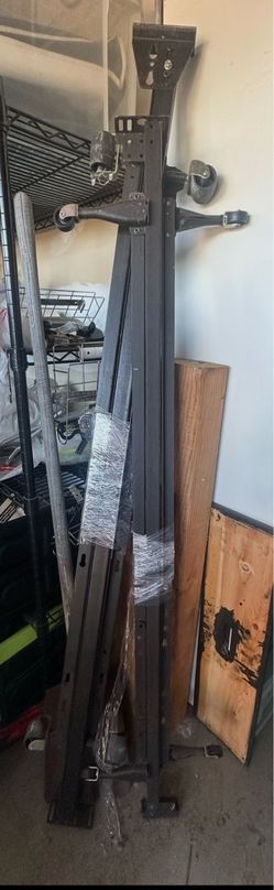4 Metal bed frames