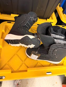 Black Snowboard Boots with BOA Closure