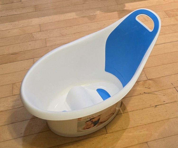 Baby Bathtub ***NEW***