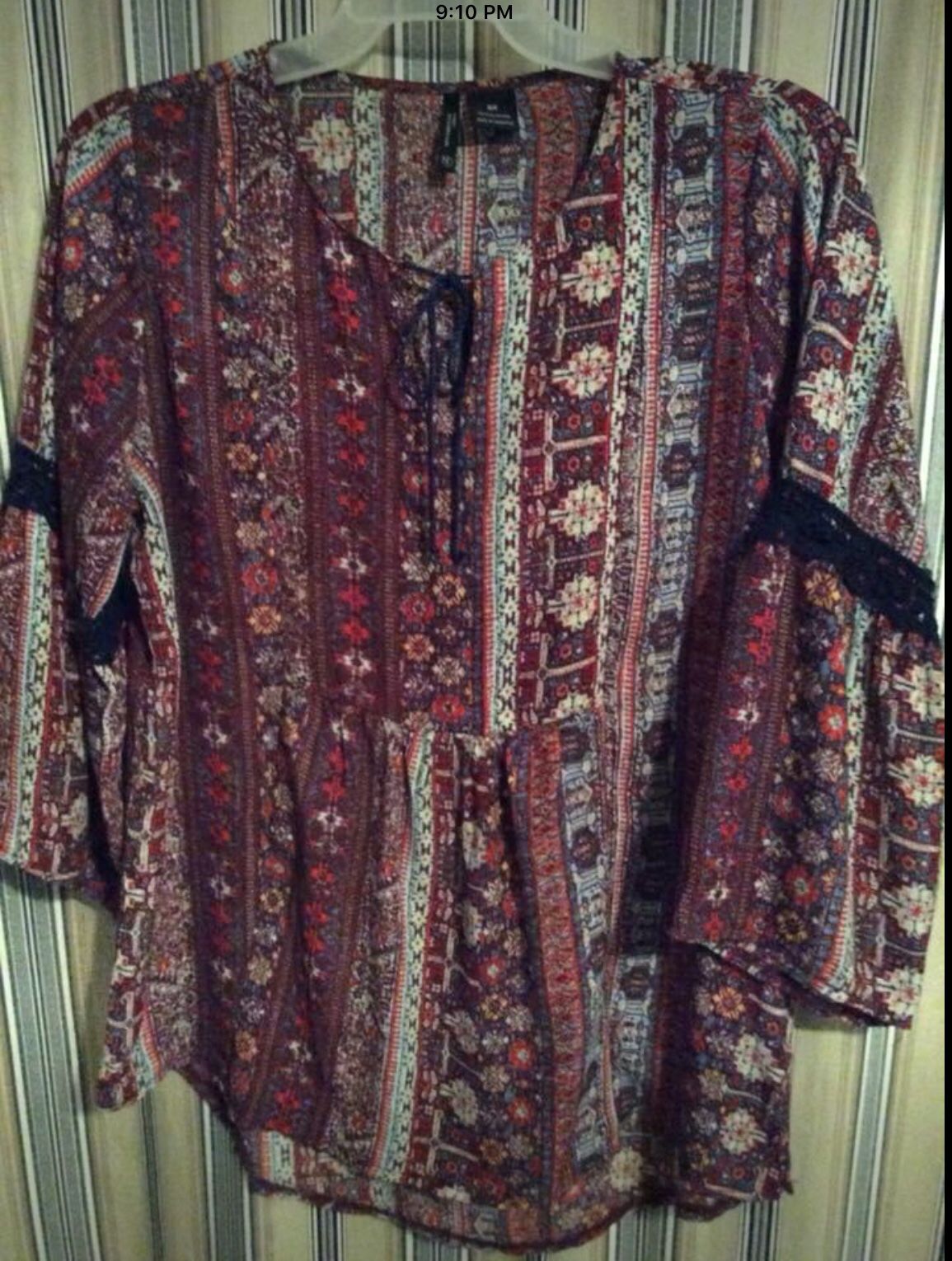 LADIES Size 0X, (LARGE) New Directions brand, NO BUTTONS, longer in the back about 31 1/2 inches, 100% polyester, meet at Huddle House/Exxon at 2426