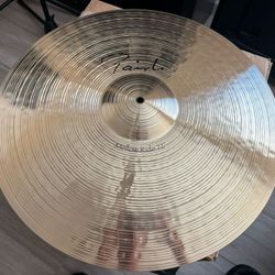 Paiste Signature 22” Ride Cymbal Mint Condition 