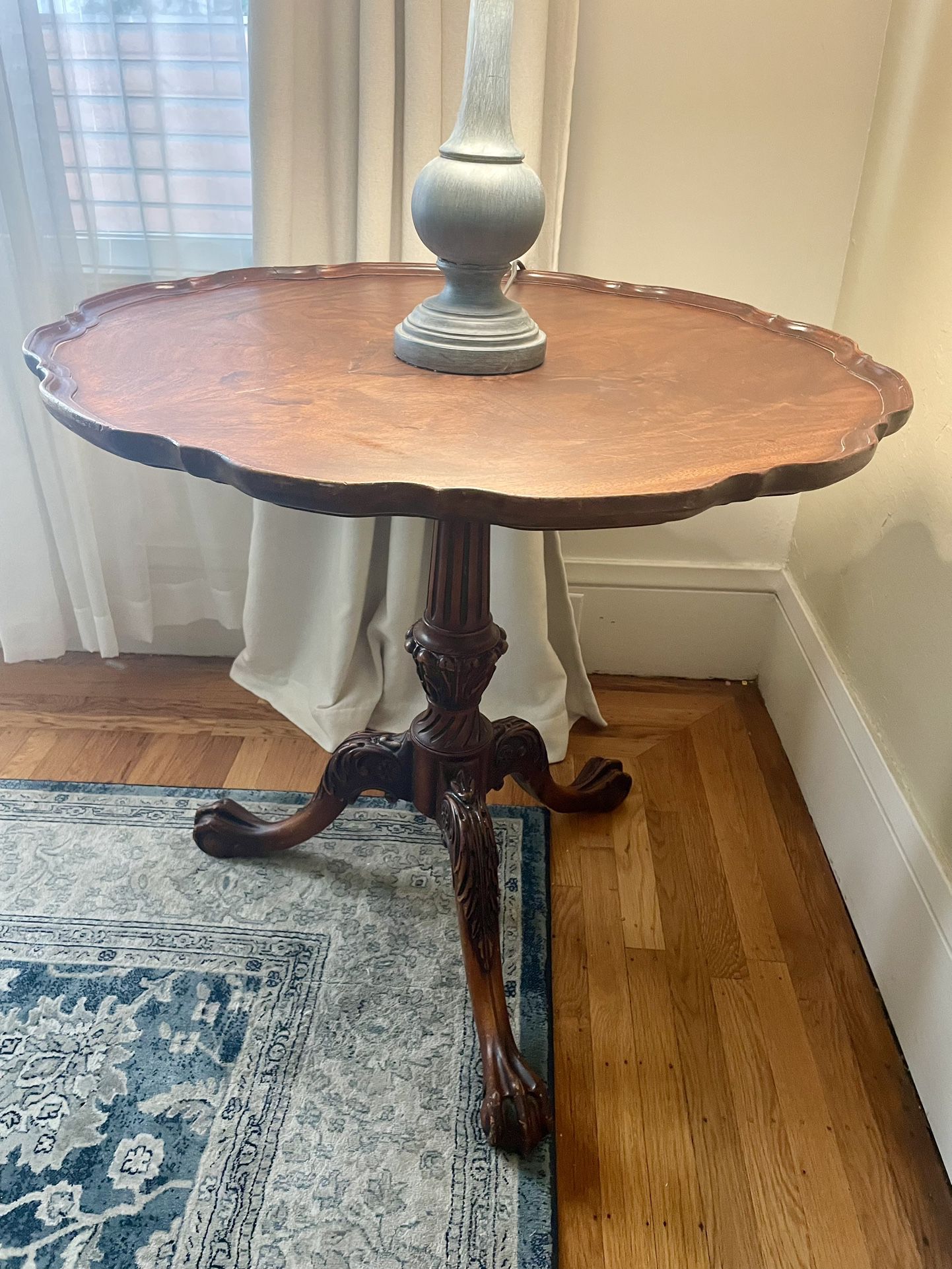Vintage Round Pie Crust Pedestal Side Table