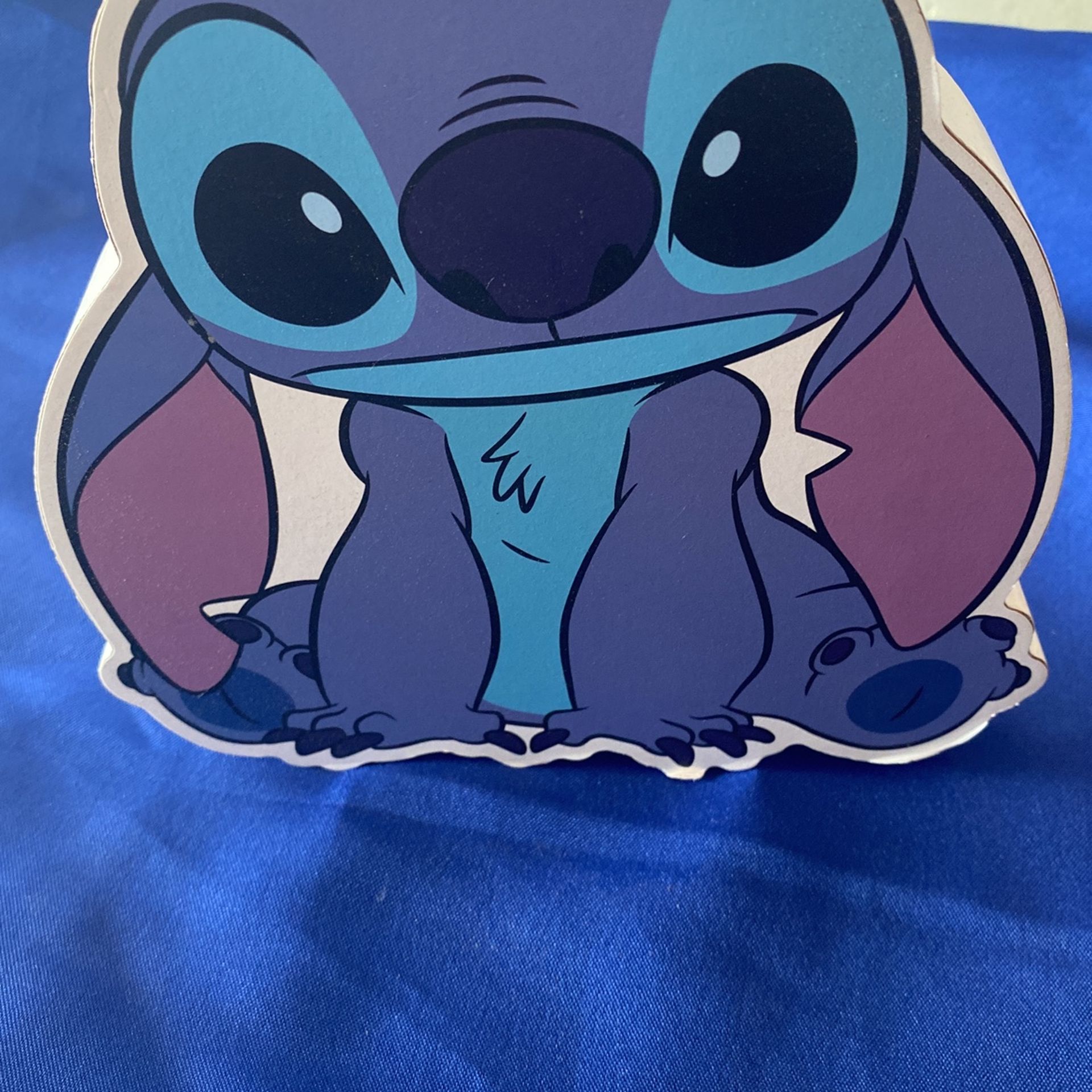 Stitch Wood Block Stand