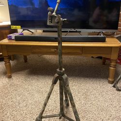 Heavy Duty Extendable Tripod 