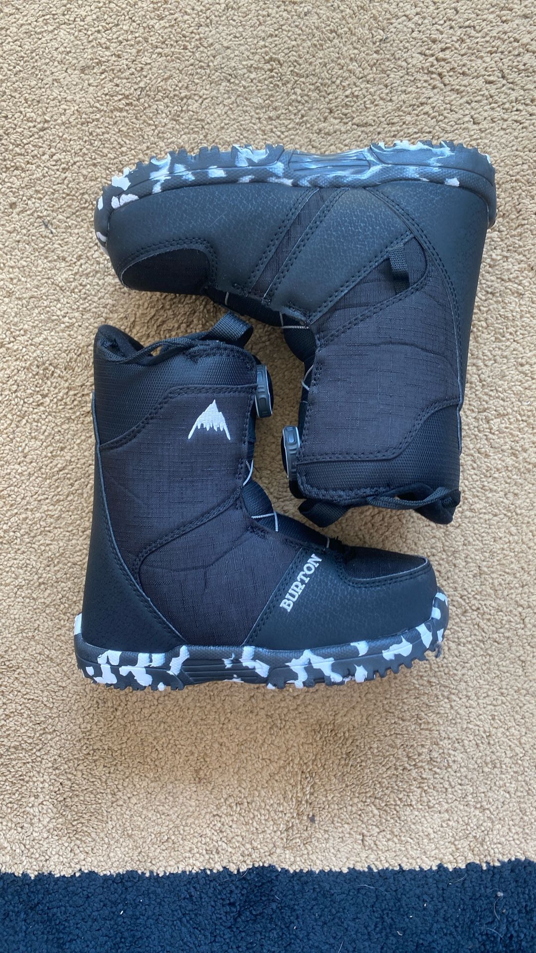 Burton Grom Boa Size 2 And 3