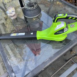 Greenworks G-MAX 40V Leaf Blower
