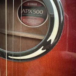 Yamaha APX500 OVS Acoustic Guitar With Hardcase