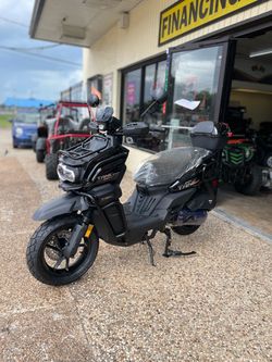 200cc Scooter 🛵 Tank EFI (We Finace )