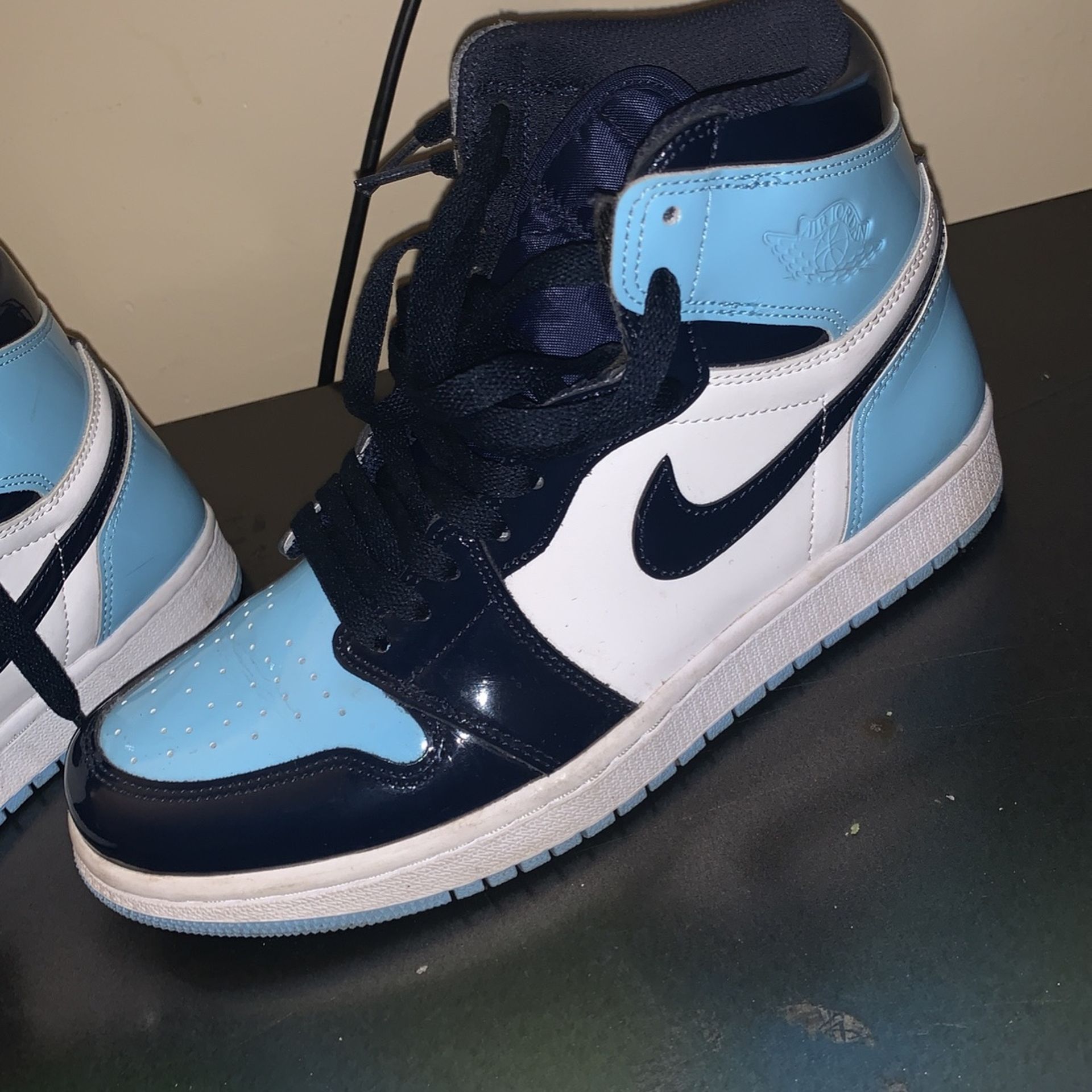 Jordan 1 Retro High UNC Patent