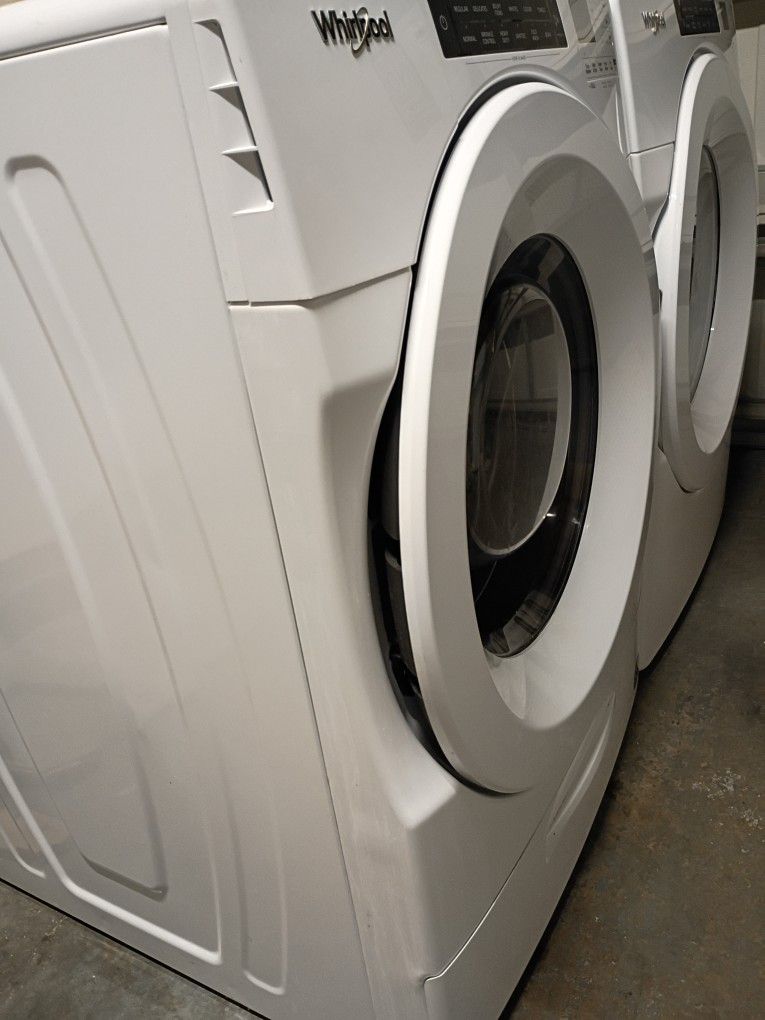 Washer And Dryer Frontload Whirlpool Set