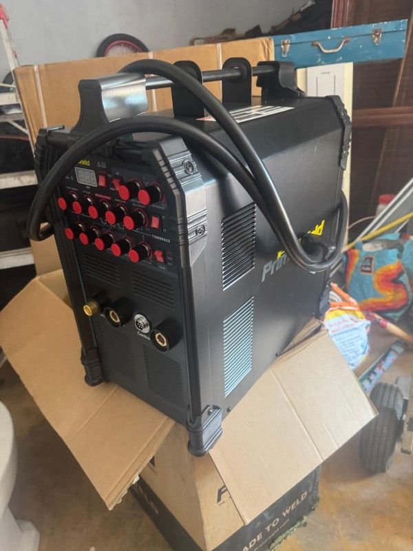 TIG225X AC/DC TIG Welder With Pulse