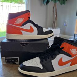 Air Jordan 1 Mid 