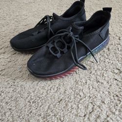 Black Sneakers