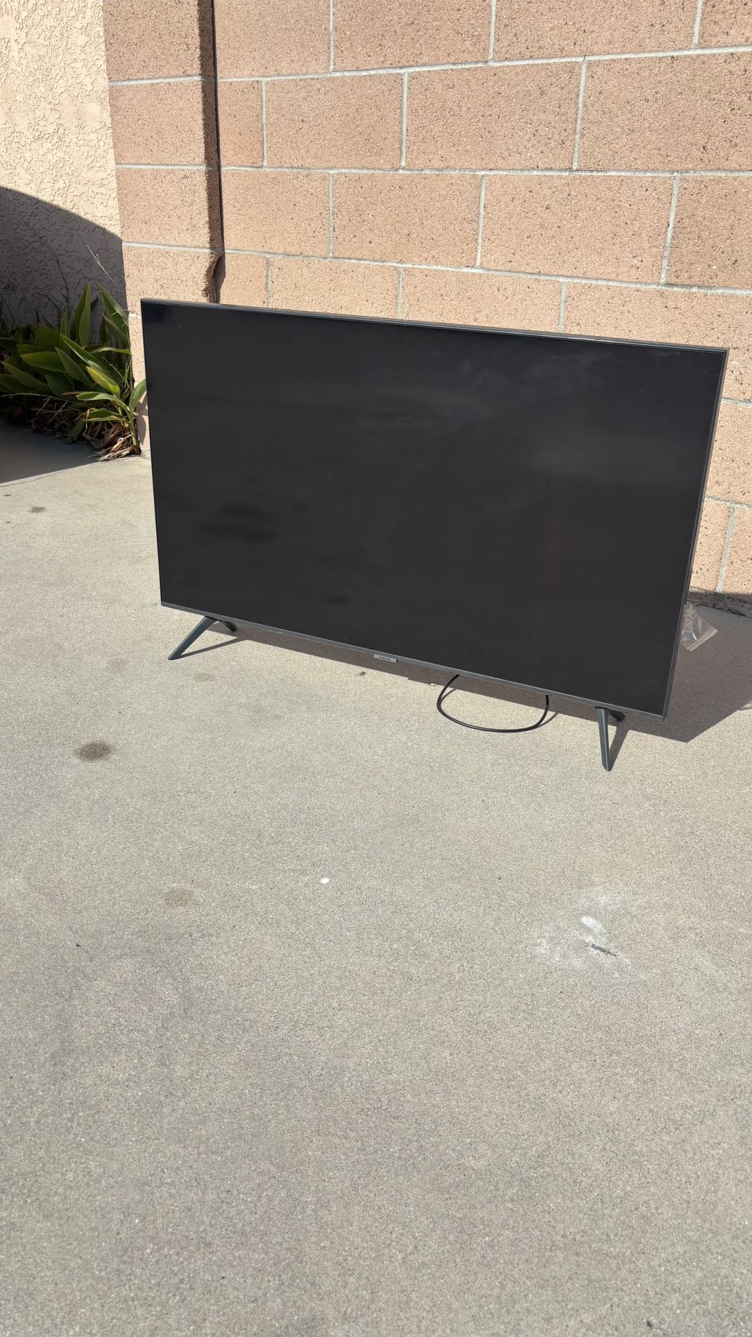 SAMSUNG 42’ SMART TV