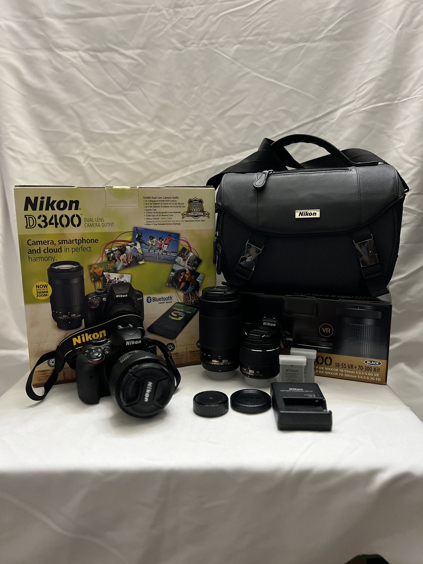 Nikon D3400 Dual Lens Kit + 18-70mm 3.5-4.5G ED DX Lens