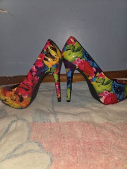 Steve Madden Nala floral pumps