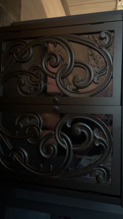 Gold mirror shelve