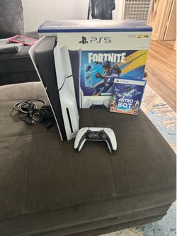 PlayStation 5 Disk Version with Astro Bot