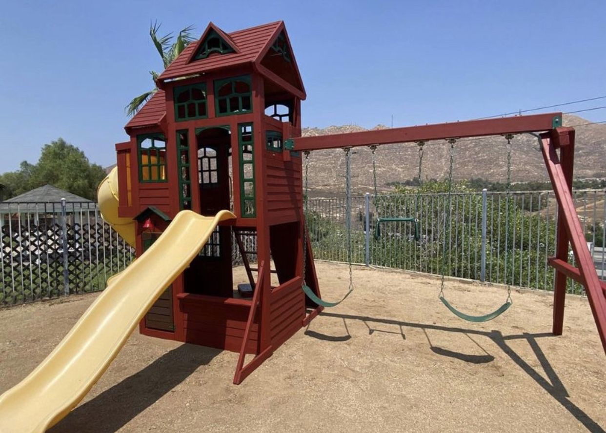 Swingset Delivery And Installation Included
