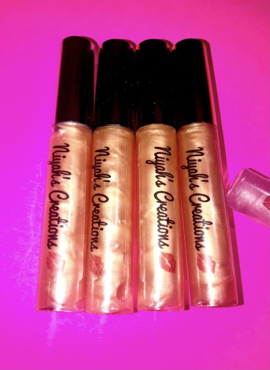 Lipgloss And Sanitizers