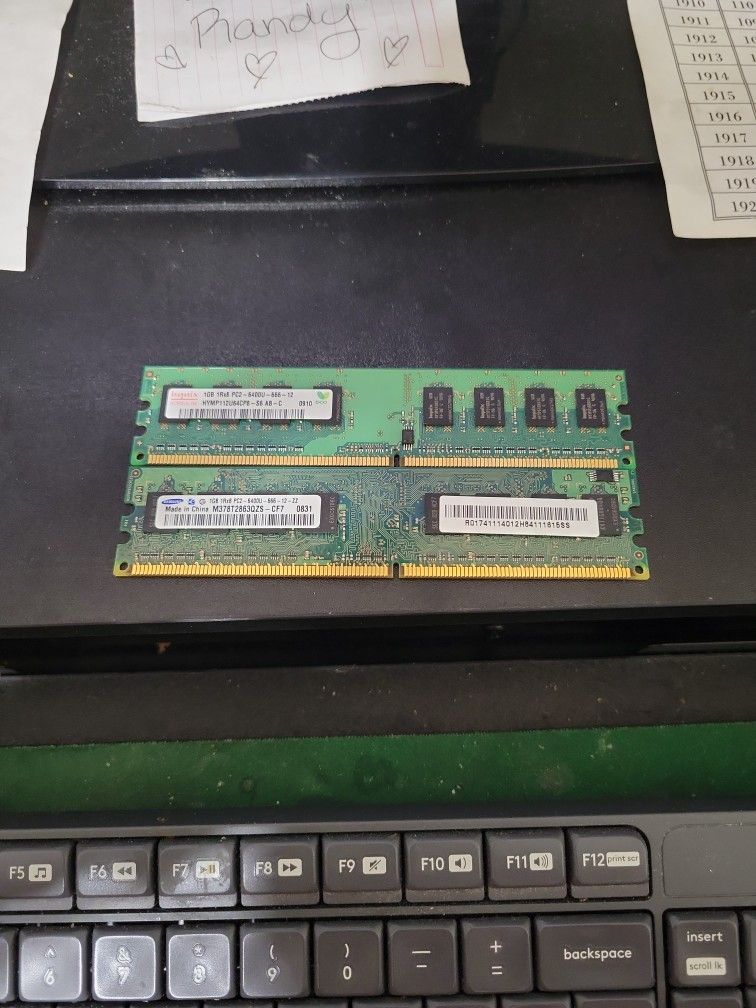 1GB RAM