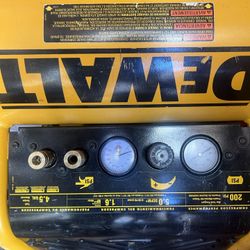 Dewalt Compressor 