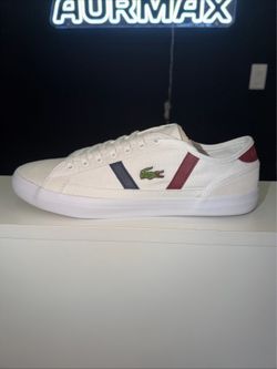 Lacoste sideline available Sizes 7,7.5,9