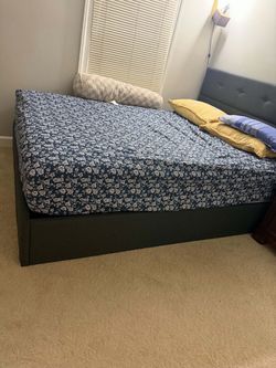 Queen bed with mattress