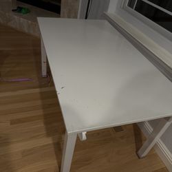 Pottery Barn Kids Carolina Craft Table – White