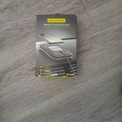 Numi  Charging Grip Pad