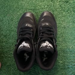 LaMelo Ball black ￼
